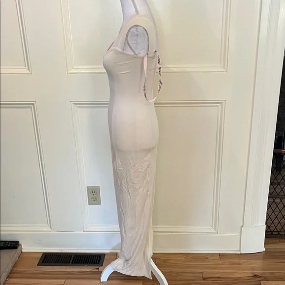 Oh Polly Cream Maxi Dress - Picture 7 of 11